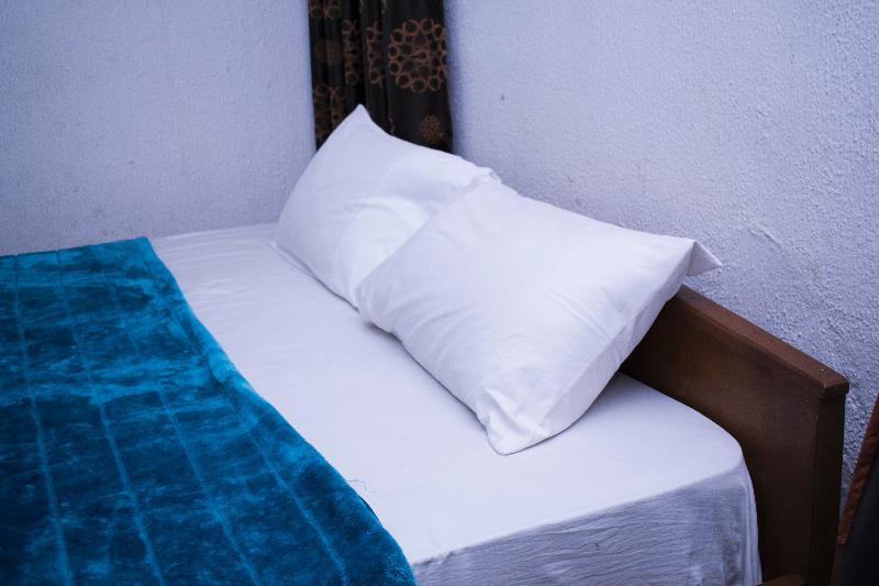 Day By Day Hotel Лаґос Екстер'єр фото